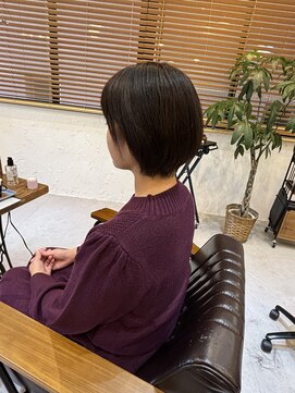 チリンバイロストシティー(Chillin by LOSTCITY) 丸みショートボブ