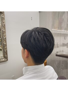 グランクラブ(GRANCLUB) カット　パーマ　フェード　シェービング　ヘッドスパ
