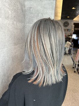サンエンヘアー(lll_en hair) ミルクティーグレージュ&オレンジ