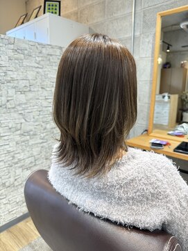 セプトヘア(sept hair) ミディアムレイヤー