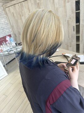 ラグ(RAG) ウルフ/レイヤー/ハイトーン/ケアブリーチ/エンドカラー