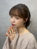 シースルーぱっつんと流れる顔周り