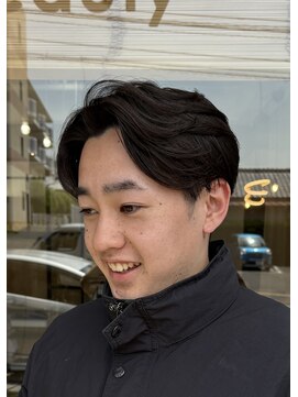 メンズギフト(men's GIFT) フェザーパーマセンターパートマッシュツーブロック刈り上げ