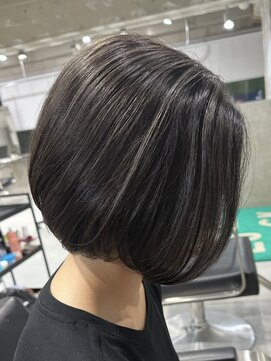 ルイ(ROUIS produced by LUCK 津田沼) ROUIS 津田沼 ボブシルバーグレージュハイライト/津田沼/船橋