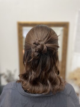 セニシエンタ(CENICIENTA) カチモリハーフアップ