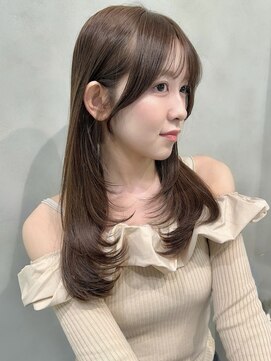 ナナローネス(nana loness) 顔まわりレイヤー　レイヤーカット　ワンカール　内巻き