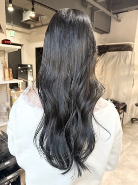 ディーエックス スリー(Dxxxx III) ダークグレージュ