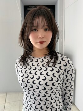 ノラ シンディ(NORA CYNDY) グレージュ モカブラウン ピンクブラウン ハッシュカット