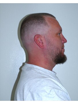 メリケンバーバーショップ トーキョー(MERICAN BARBERSHOP TYO) バズフェード【竹ノ下】