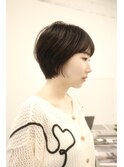 収まりの良いショートボブ