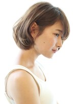 レウナ 外苑前(Reuna)&nbsp;黒髪アッシュ大人可愛いニュアンス耳かけボブ