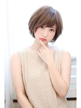 アーレル(Arlel) ☆Arlel 池袋☆美シルエットショートボブ