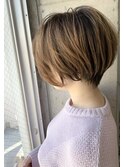 丸みとくびれのショート