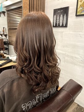 リリー シンジュク(Lilly) 【Lilly新宿】#ミルクティー #イルミナカラー #ベージュ