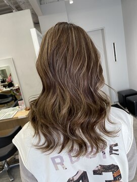 アヴァンス 京橋店(AVANCE) 外国人風ナチュラルハイライト