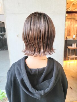 アムリタ 三鷹(AMRITA) 外ハネ/チョコレートカラー/チョコベージュ