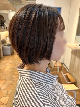 アンジュ ラヴィ(Ange Lavie) 20代30代40代ヘアスタイル まるんとショートto030