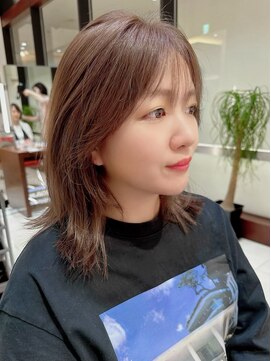 コムズアイ(COM'S/i) クアンクヘアー外ハネレイヤーおくれ毛サイドバング