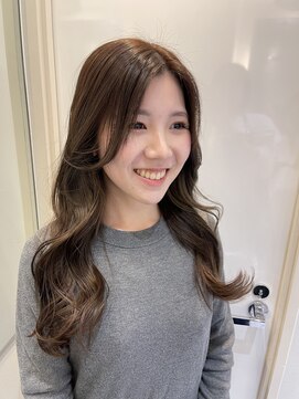 ジルバイジアン(JILL by GIEN) アッシュベージュカラー　顔周りレイヤー　梶屋