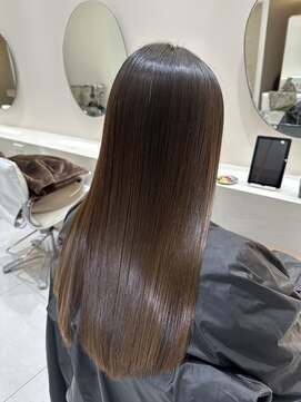 ジーナ 京都河原町(Zina) 美髪ストレート/インスタグラム【@sei_nishimura】