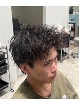 クヴェル(Kvell) スパイキーショート×パーマ