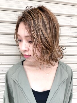 シャンプーボーイ セントラル 博多(SHAMPOO BOY central) ショート/ショートボブ/ハイライト/切りっぱなし/博多