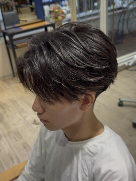 ハッシュタグネイビー 仙台駅前店(#NAVY) 仙台スパイラルスパイキーショートフェザーパーマシャドウパーマ
