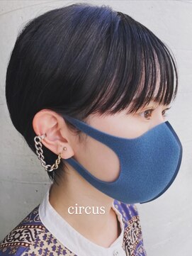 サーカス(circus) ショート/シルエットがキレイに見えるショート/耳かけショート
