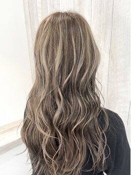 デザイン性抜群!イハイライト/ブリーチカラー/バレイヤージュであなたの個性を引き出す◎[水戸/髪質改善]