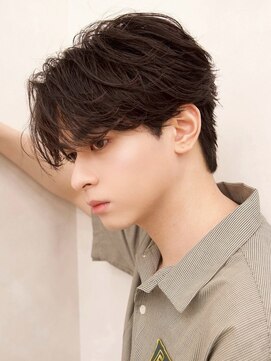 ルーシー 名古屋栄(LUCEY) センターパートニュアンスパーマフェザーパーマ波巻きパーマ