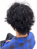 エクラート メン 仙台(ECLART men.)&nbsp;横顔の流れが美しいウルフパーマ｜軽やかなメンズミディアムヘア