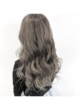 クルー(krew) ハイトーングレージュ