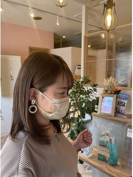 ラトット(Latot) 夏にぴったりベージュカラー◎