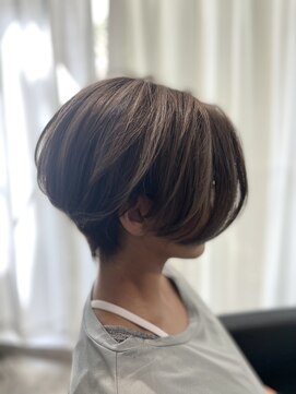 ツムグ 代官山店(TUMUGU) 30代40代50代大人可愛いウルフマッシュナチュラルショートボブ