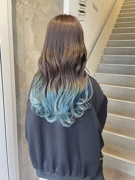 アイリー 名古屋(A/LEE) ミズイロ／裾カラー