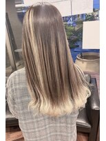 ファーレンピュアスウィート(fahren-pure-suite)&nbsp;ホワイトブリーチグラデーションカラー