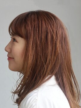 ヘアー 4038(HAIR.4038) フェミニンな柔らかミディアムピンクベージュカラー