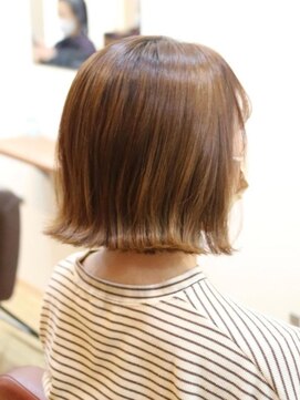 シャンティ 外ハネボブ/ライトブラウン