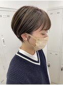 ベージュカラー&マッシュショート