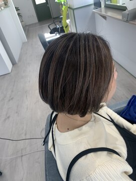 スイ(SUI) ショートボブ