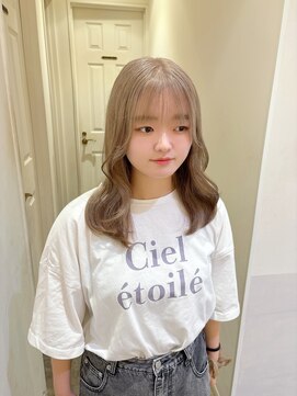 コル(CoL) ミルクティーグレージュカラー♪