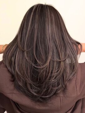 ネイロ バイ ジルブラン 葛西(NeiRo by JIL BLAN) ハイライト白髪ぼかしダブルカラーインナーカラーショートボブ