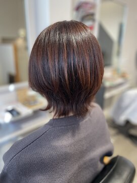 トレパルッキエーレ(tre parrucchiere) ［-tre-］優しいオレンジブラウン