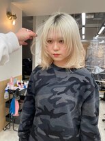 ロシェ 横浜店(loche)&nbsp;ホワイトグレージュ×レイヤーミディボブ[横浜駅]