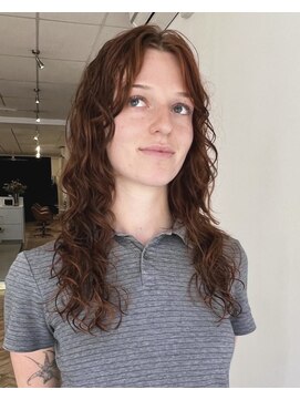 ユーリカ(Eurica) 外国人風パーマ/ロングレイヤーパーマ