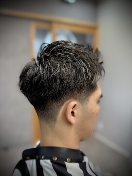フジヤマバーバーショップ エビス(FUJIYAMA BARBER SHOP ebisu) fade【ebisu】