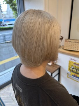 エルア(elua) ホワイトベージュ