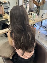 ベルム(Belme) 韓国風イメチェングレーベージュレイヤーロング似合わせカット