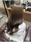 オリーブベージュ