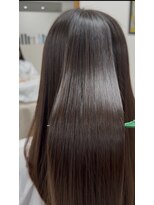 ホロ(holo-)&nbsp;つるりんちょ髪質改善カラー